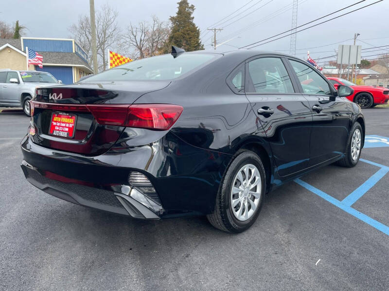 2022 Kia FORTE FE photo 12