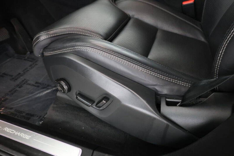 2023 Volvo XC90 Recharge T8 Ultimate Bright Theme 6P