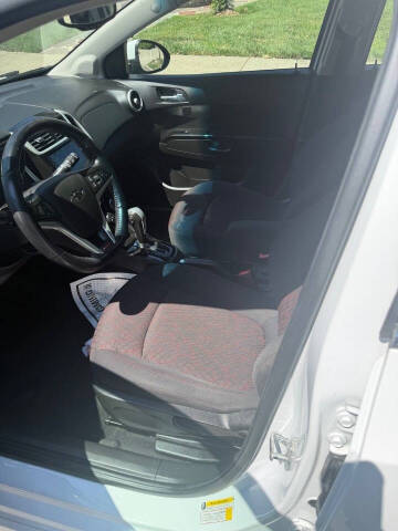 2018 Chevrolet Sonic LT Auto