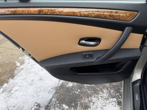 2009 BMW 5 Series 528i xDrive