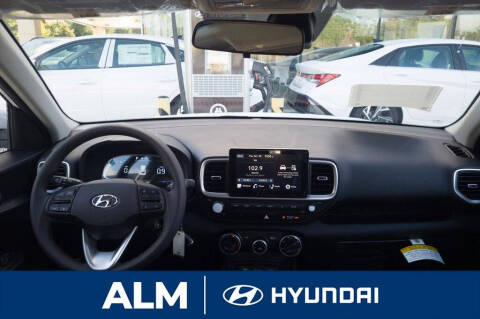 2026 Hyundai Venue SE