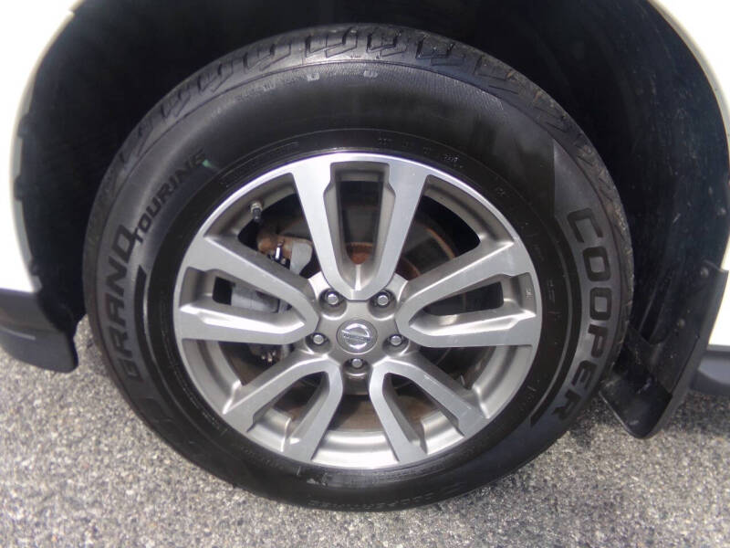 2015 Nissan Pathfinder S