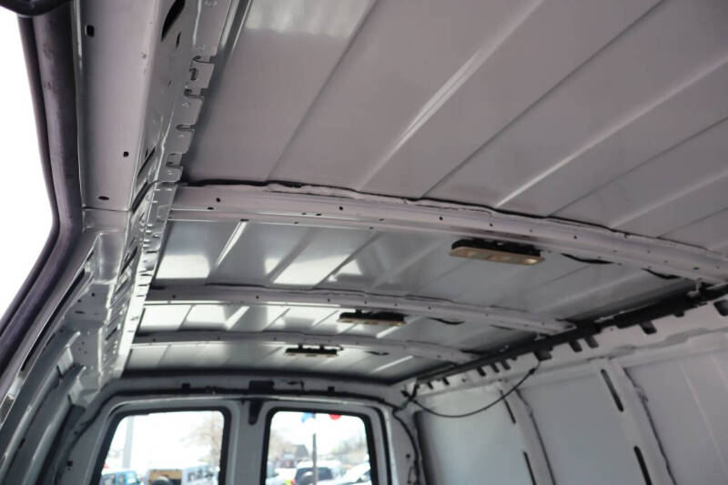 2021 Chevrolet Express 2500