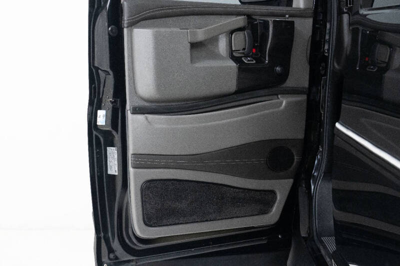 2017 Chevrolet Express 2500