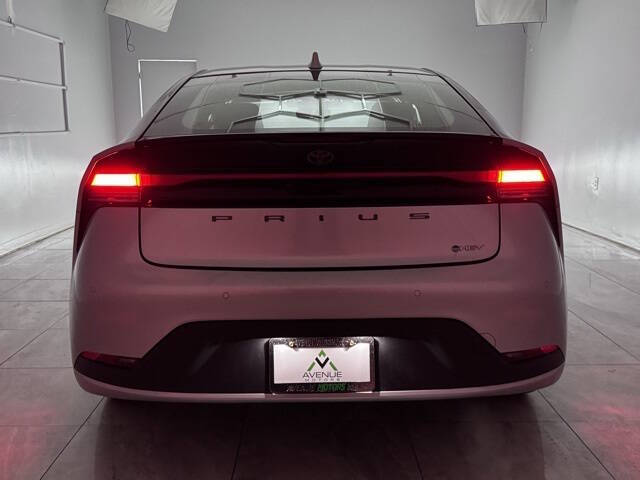 2024 Toyota Prius LE