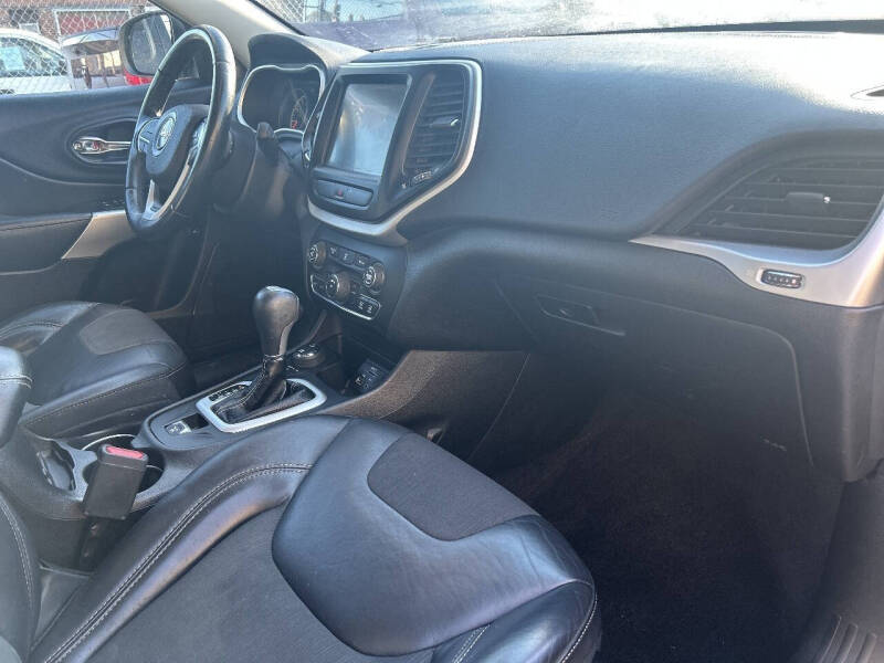 2018 Jeep Cherokee Latitude Plus