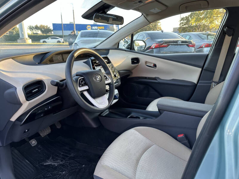 2017 Toyota Prius Two