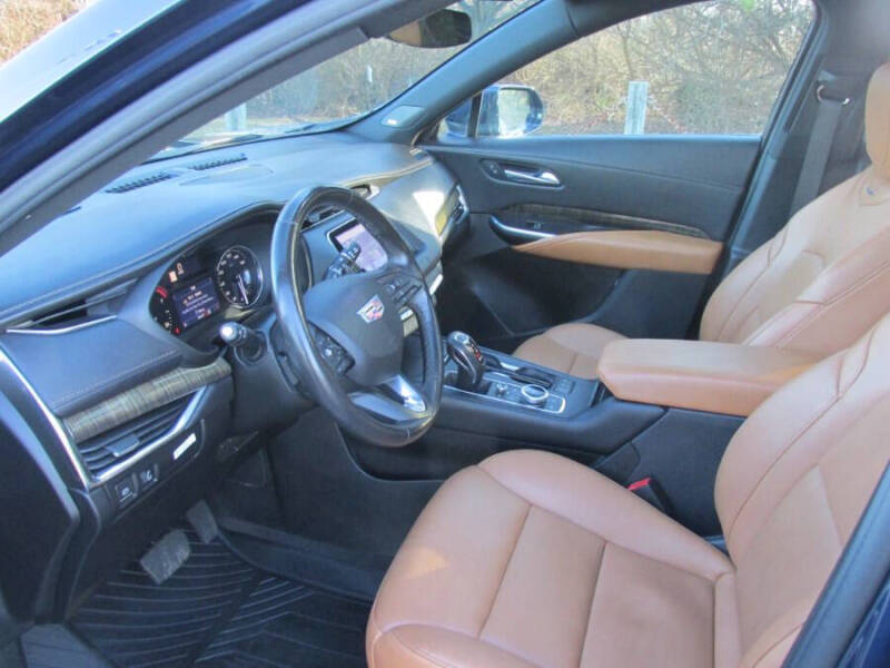 2019 Cadillac XT4 Premium Luxury