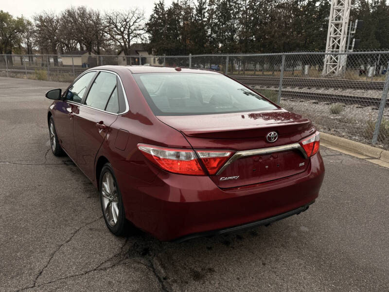 2016 Toyota Camry SE