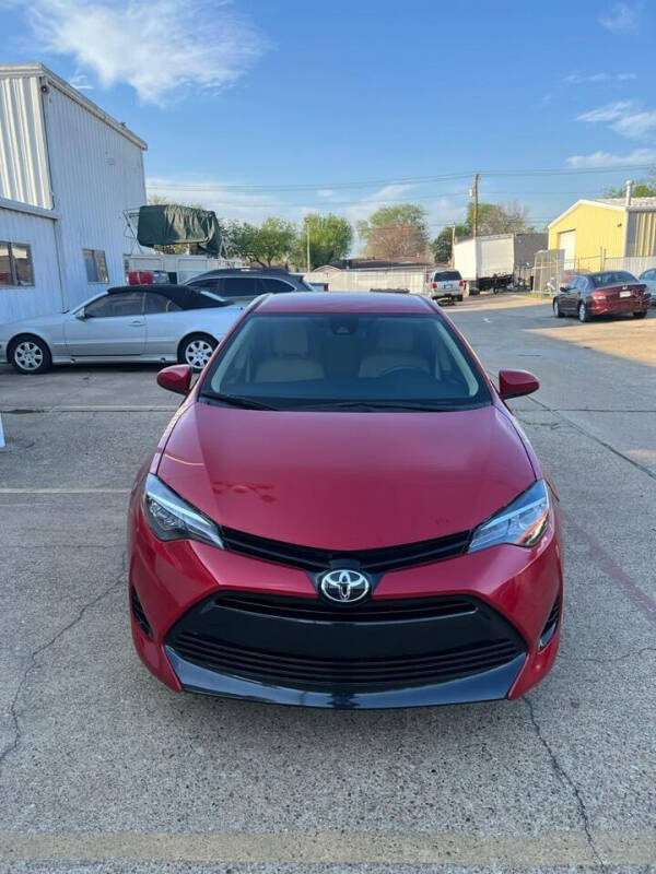 2018 Toyota Corolla LE photo 5