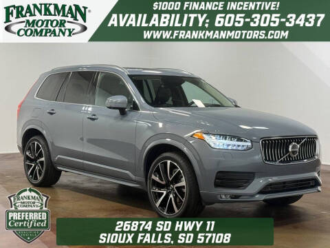 2022 Volvo XC90 T6 Momentum 7-Passenger
