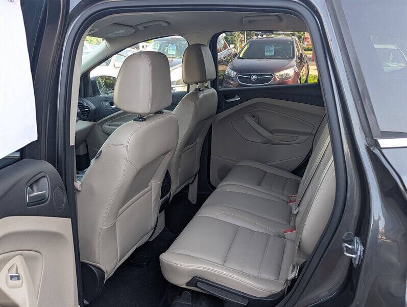2017 Ford Escape SE