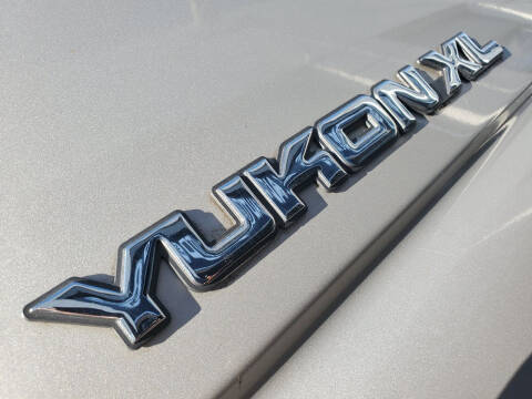 2004 GMC Yukon XL for sale at M & M Auto Brokers in Chantilly VA