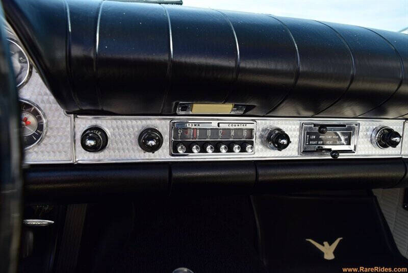 1957 Ford Thunderbird