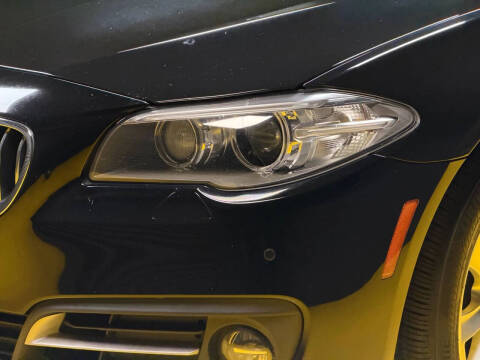 2016 BMW 5 Series 528i