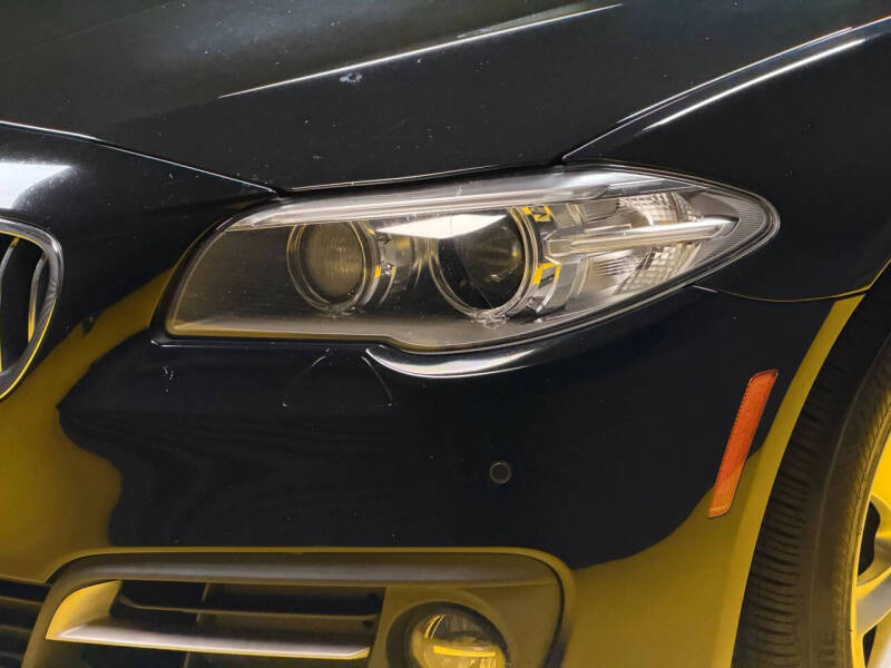 2016 BMW 5 Series 528i