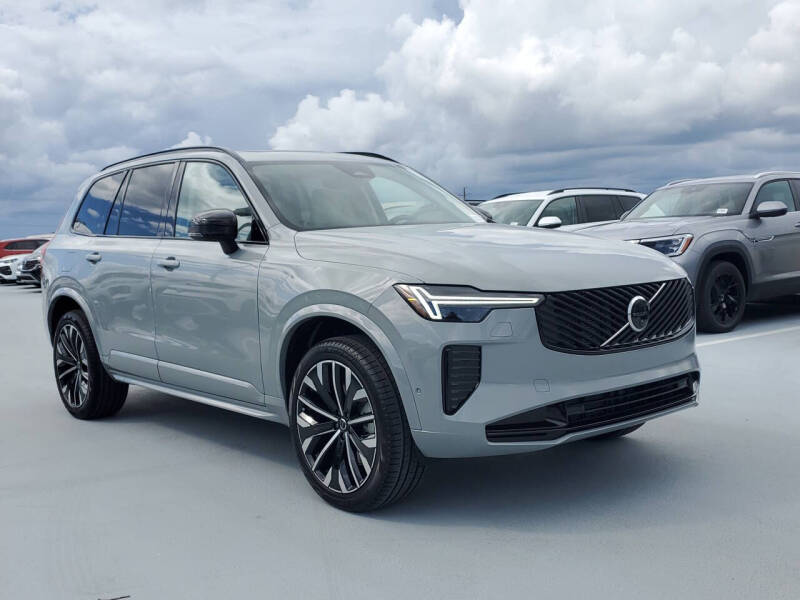 2026 Volvo XC90 B6 Ultra Dark 7P