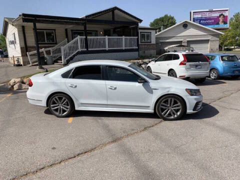 2017 Volkswagen Passat 1.8T R-Line