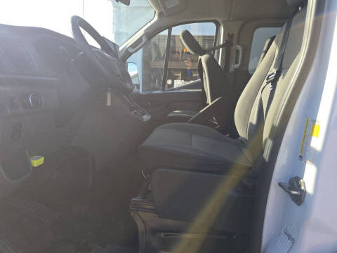 2023 Ford Transit 350 XLT