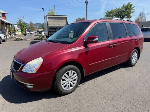 2014 Kia Sedona LX