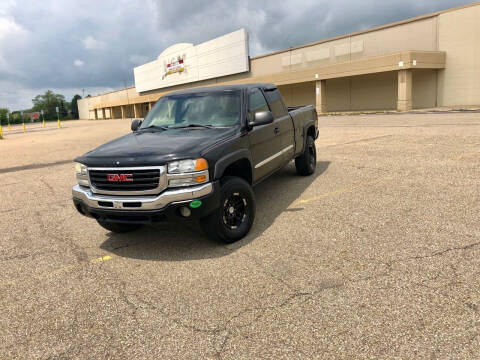 2003 GMC Sierra 1500 for sale at Stark Auto Mall in Massillon OH