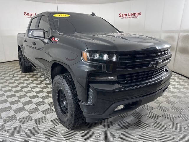 Used 2021 Chevrolet Silverado 1500 RST with VIN 1GCUYEEL7MZ210932 for sale in Bloomington, IL