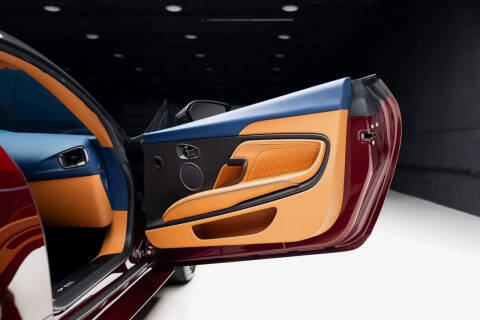 2023 Aston Martin DBS