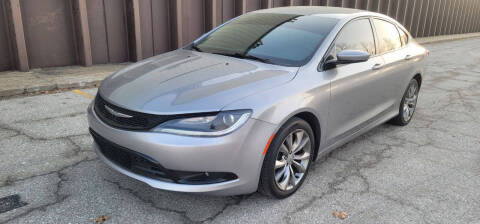 2016 Chrysler 200 for sale at EXPRESS MOTORS in Grandview MO