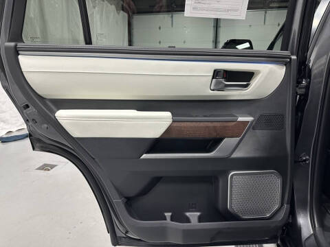 2024 Toyota Sequoia Capstone