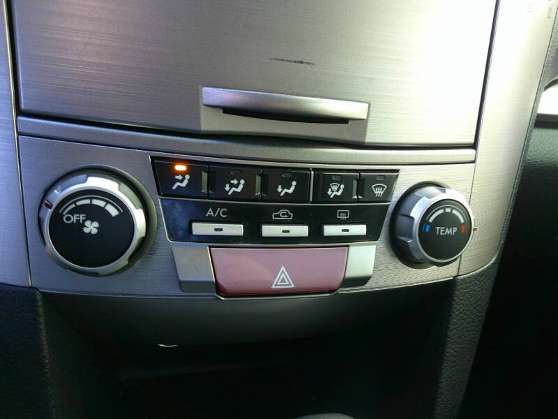 2014 Subaru Legacy 2.5i Premium