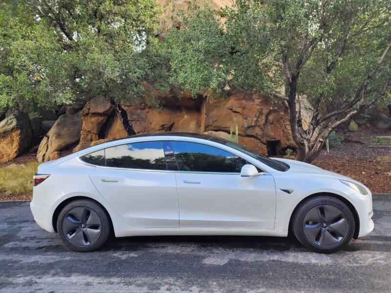 2019 Tesla Model 3 Standard Range Plus