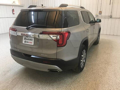 2022 GMC Acadia SLT