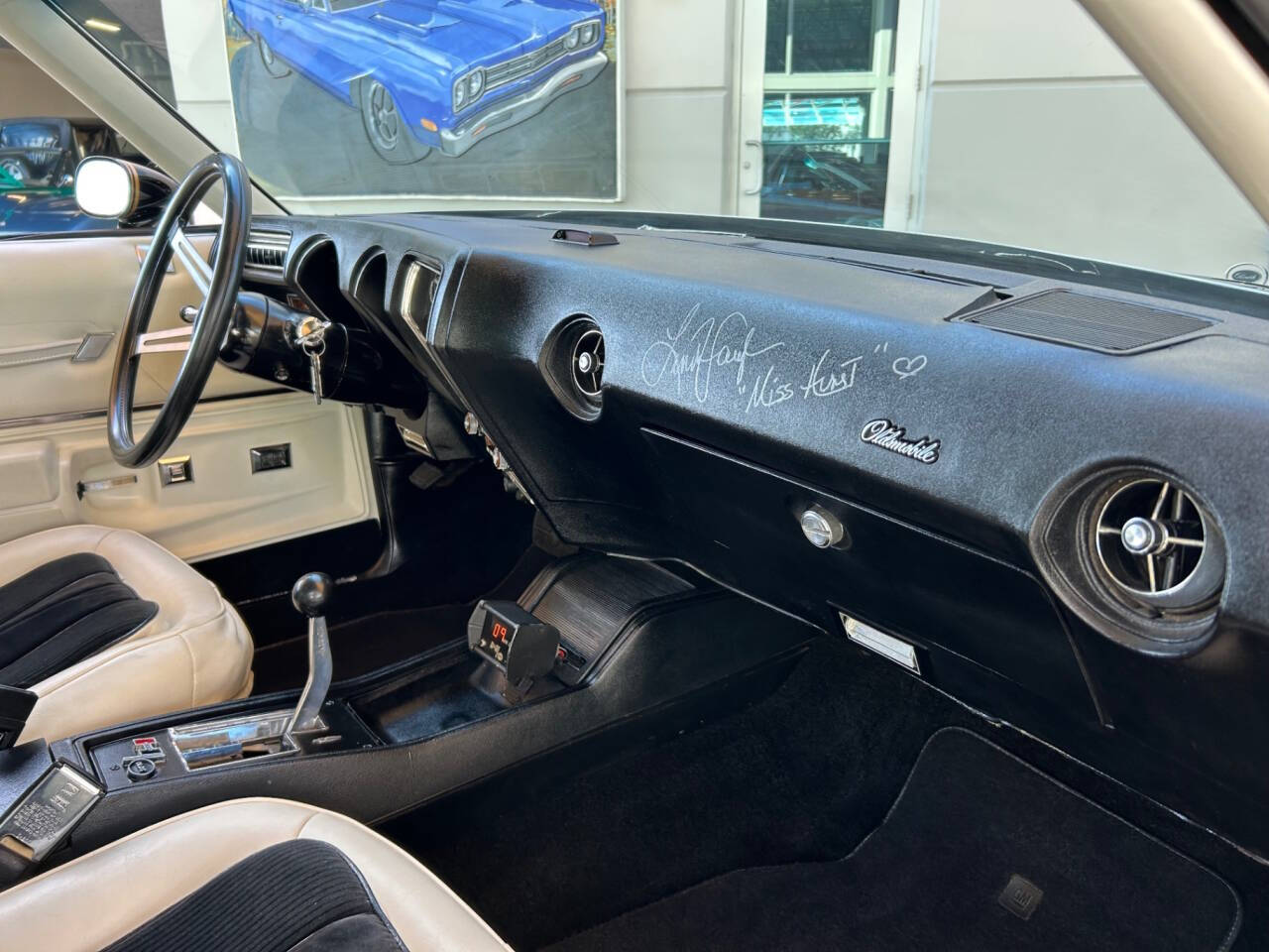 1975 Oldsmobile Cutlass 30