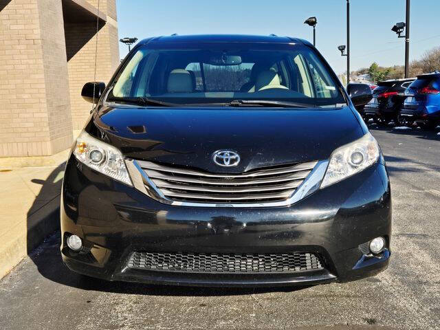 2014 Toyota Sienna XLE 7-Passenger