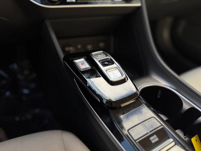 2023 Hyundai Sonata Hybrid SEL