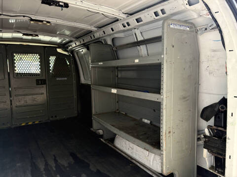 2016 GMC Savana 2500