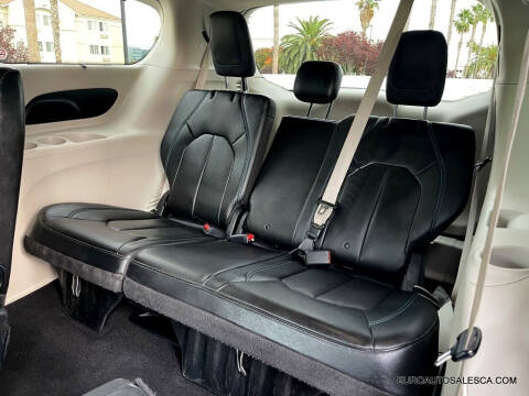 2021 Chrysler Pacifica Touring L