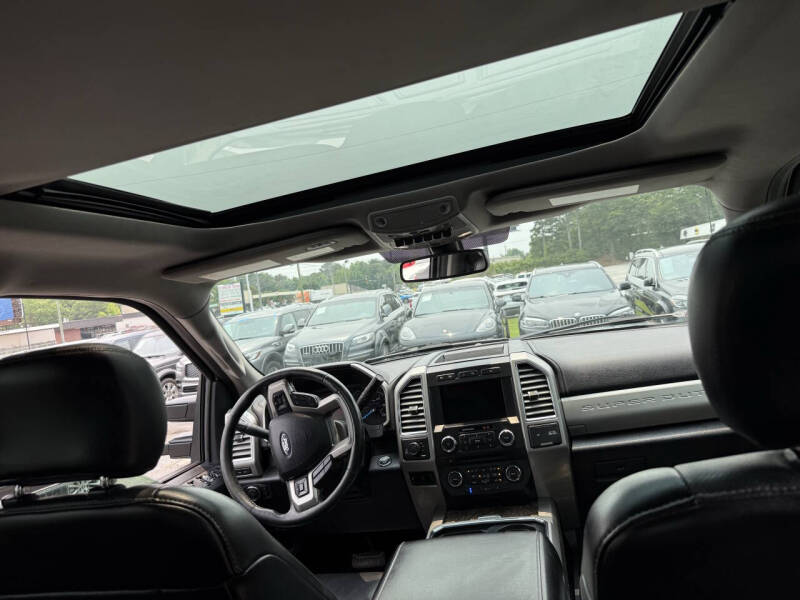 2017 Ford F-350 Super Duty Lariat