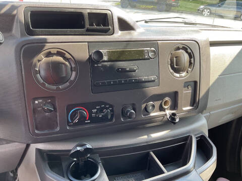 2011 Ford E-Series E-250