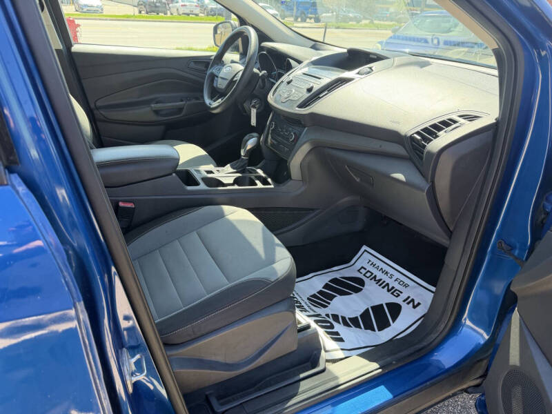2017 Ford Escape S