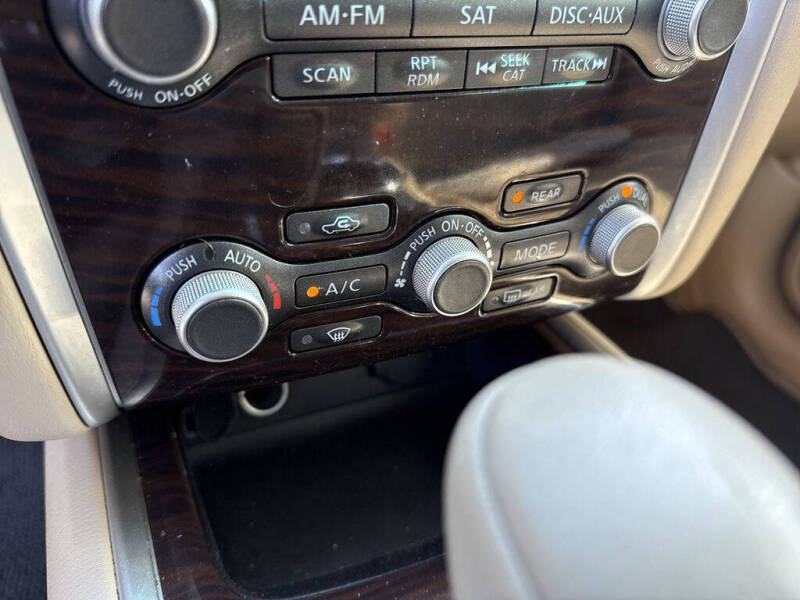 2015 Nissan Pathfinder Platinum