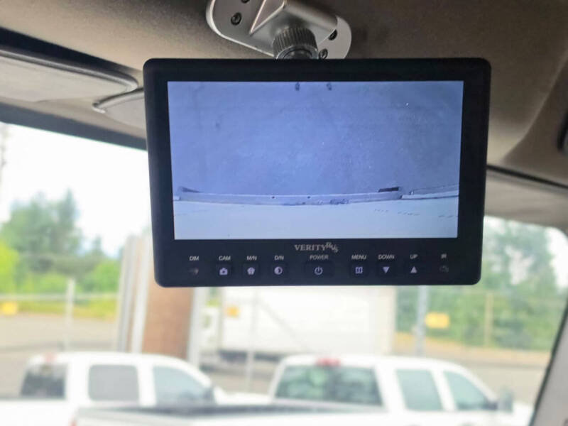 2018 Freightliner M2 106