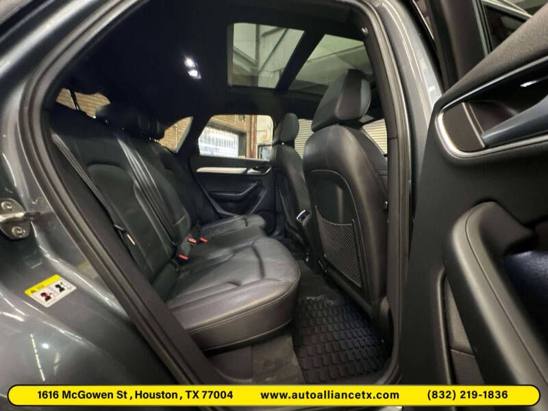 2017 Audi Q3 2.0T Premium Plus