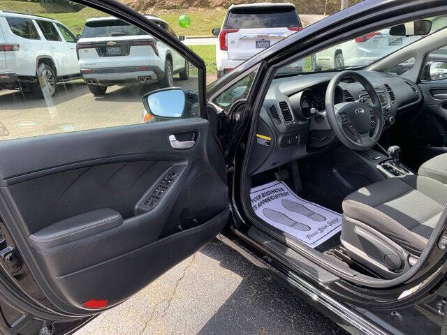 2017 Kia Forte5 LX