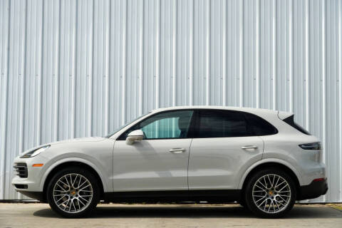 2023 Porsche Cayenne Platinum Edition