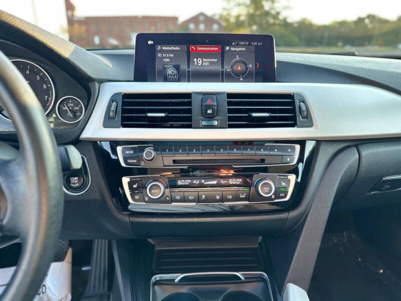 2018 BMW 3 Series 320i xDrive