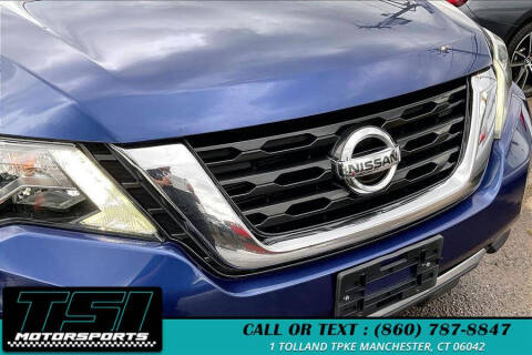 2020 Nissan Pathfinder SV