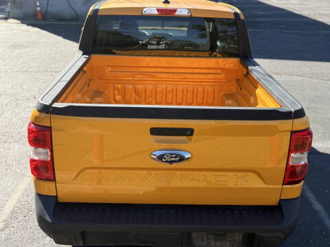 2022 Ford Maverick XL