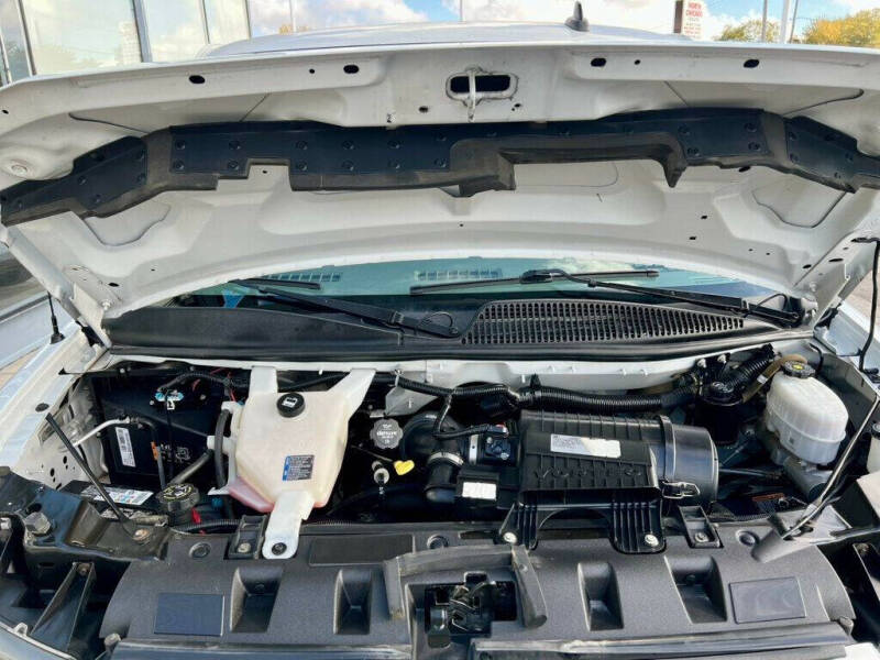 2020 GMC Savana 2500