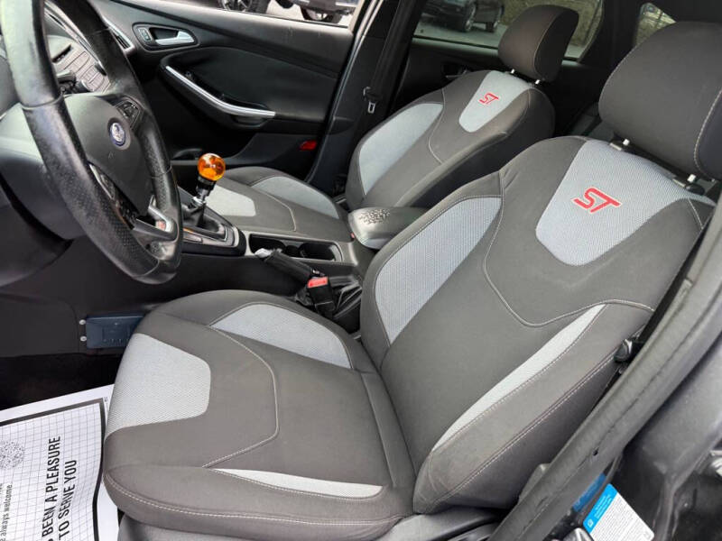 2017 Ford Focus ST
